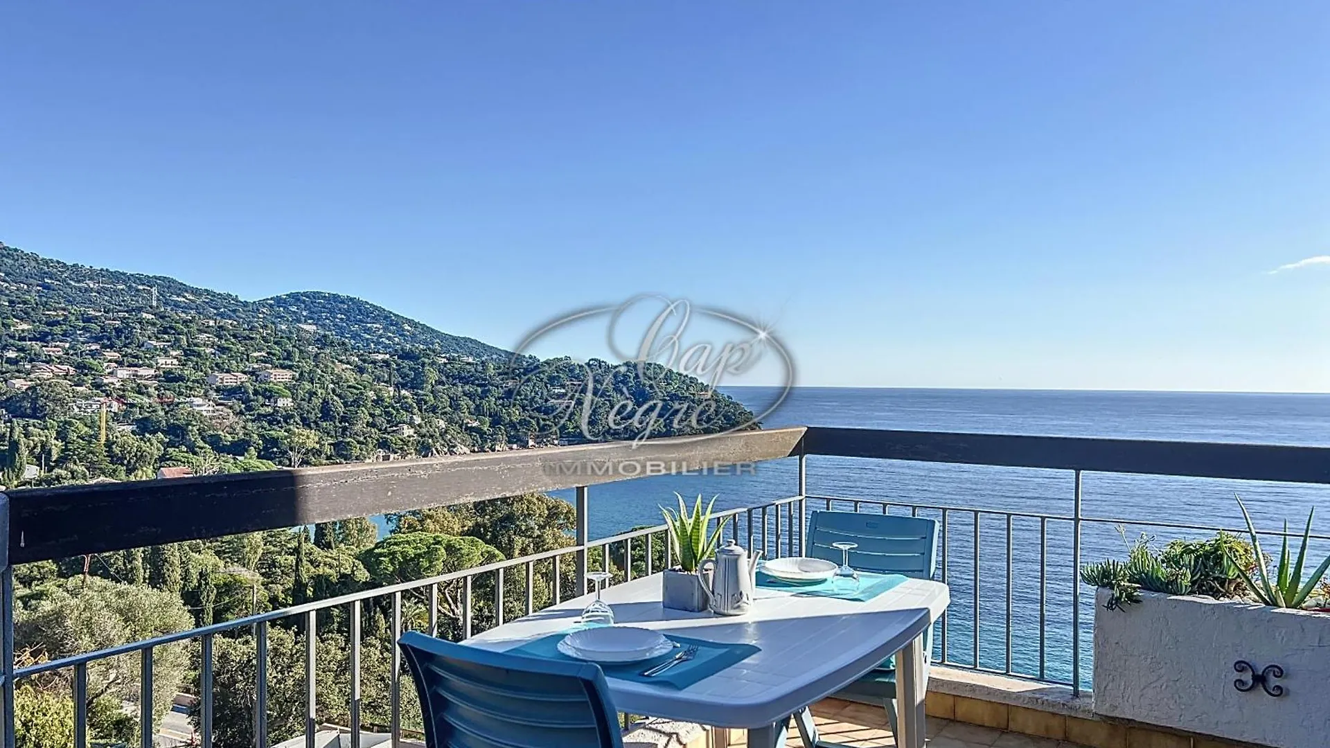 Appartement T2 Vue Mer A 600 M De La Plage Du Canadel Rayol-Canadel-sur-Mer 0*,  France